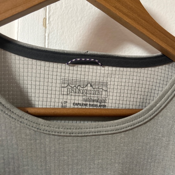 Patagonia Capilene Baselayer Top Light Gray - Picture 2 of 3